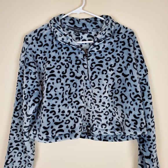 HYFVE Gray Cheetah Print Velour Cropped Sweatshirt Size medium In good conditi - Picture 4 of 7